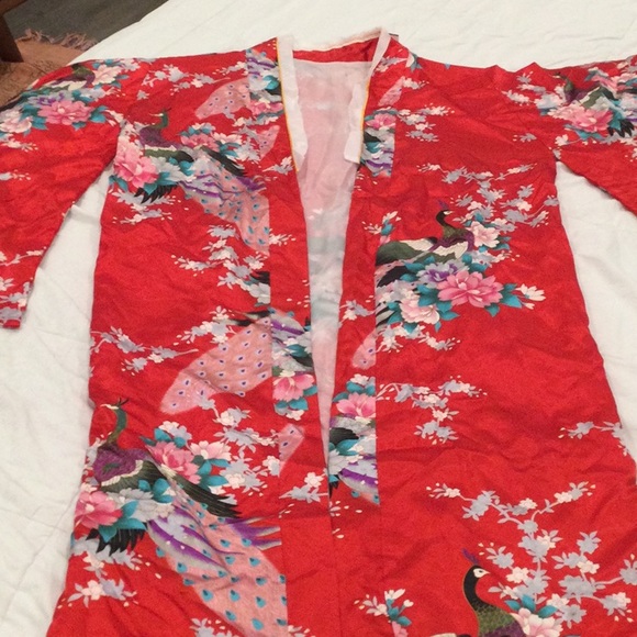 Japanese Kimono - Picture 4 of 13